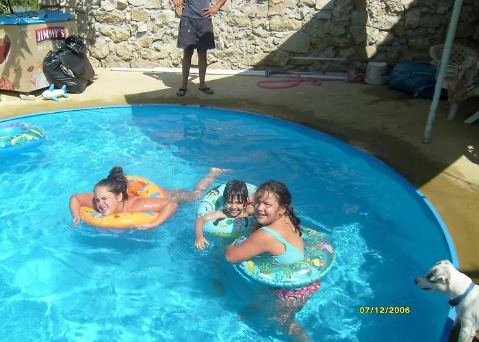 崔凯亚别墅酒店