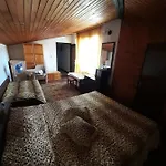Pensión Trakia 2*